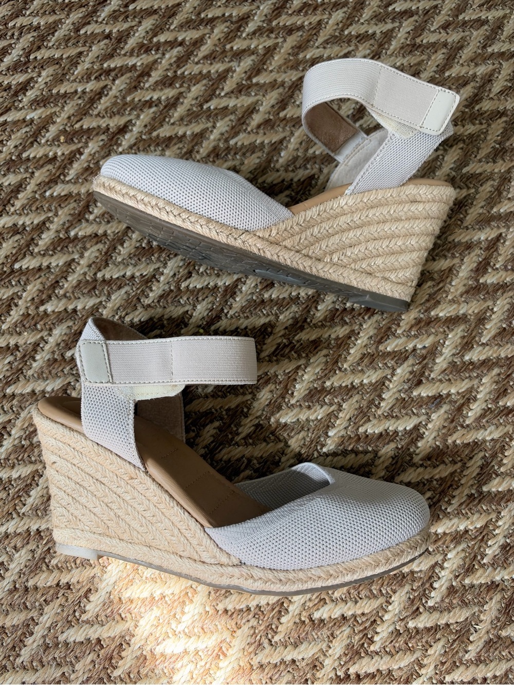 Kelly & Katie Wedges
